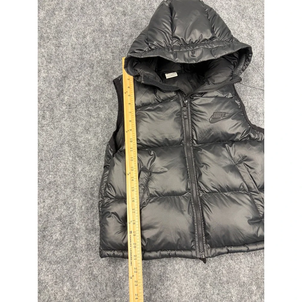 Nike Therma-FIT Puffer Vest Black Hooded Quilted Sleeveless Jacket Youth Medium